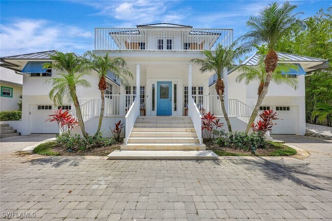 property at 1500 Pelican Ave