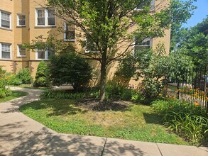 4406 N Rockwell St, Unit A07W in Chicago, IL - Building Photo - Building Photo