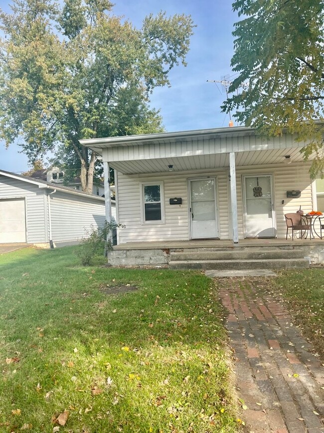 property at 305 E Ellsworth St
