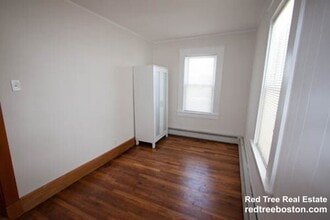 15 Linden St in Somerville, MA - Foto de edificio - Building Photo