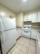 580 Bridge St, Unit 12 in Weymouth, MA - Foto de edificio - Building Photo