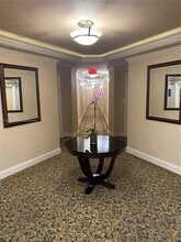 19900 E Country Club Dr in Aventura, FL - Foto de edificio - Building Photo
