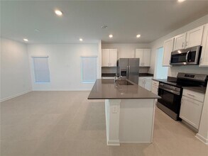 7420 OLIVEWOOD Ave in Orlando, FL - Building Photo - Building Photo