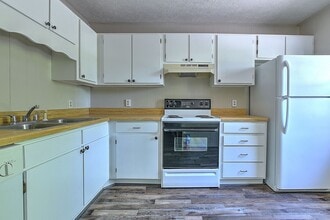 405 Cypress St in Bristol, TN - Building Photo - Building Photo