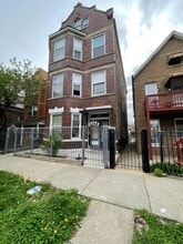 2532 S Albany Ave, Unit 2 in Chicago, IL - Foto de edificio - Building Photo