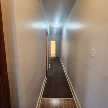 468 Beaumont St, Unit 2 in St. Paul, MN - Foto de edificio - Building Photo