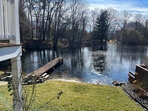 49 Hayden Pond Rd in Dudley, MA - Building Photo - Building Photo