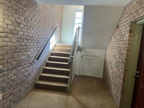 2 Banyan Wood Ct in Essex, MD - Building Photo - Building Photo