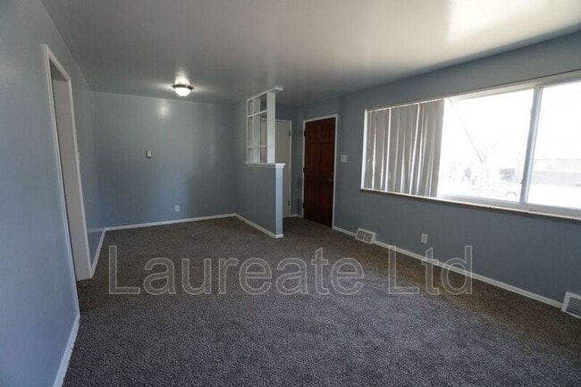 2645 S Newton St in Denver, CO - Building Photo - Building Photo