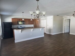 1745 Strathmore Cir in Mount Dora, FL - Building Photo - Building Photo