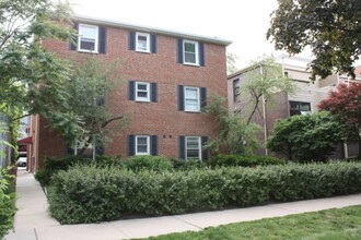 914 Hinman Ave in Evanston, IL - Building Photo - Building Photo