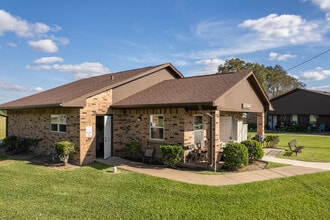 Northside Plaza Apartments(62+ Community) in Angleton, TX - Building Photo - Building Photo