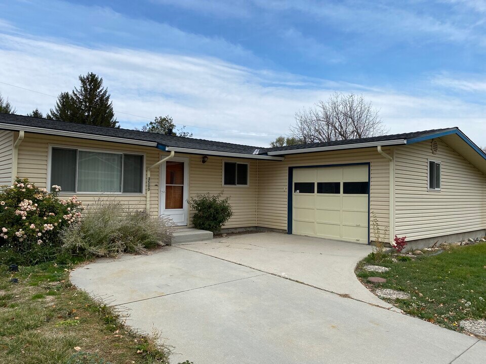 3500 W Bellomy Ln in Boise, ID - Building Photo