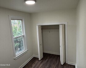 91 Park Ave in Cohoes, NY - Building Photo - Building Photo