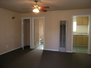 3723 Jasmine St in Sacramento, CA - Foto de edificio - Other