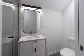 60 Jones Av in Toronto, ON - Building Photo - Building Photo