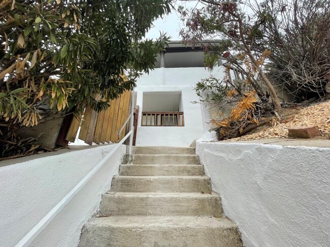 2117 Branden St in Los Angeles, CA - Building Photo - Building Photo