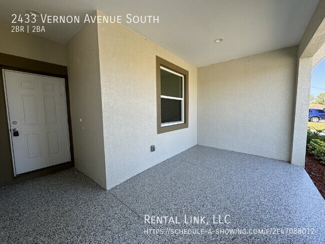 2433 Vernon Ave S in Lehigh Acres, FL - Building Photo - Building Photo