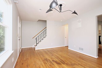 211 Greentree Park in Charlottesville, VA - Building Photo - Building Photo