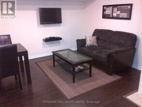 47 Bessarion Rd in Toronto, ON - Building Photo - Building Photo