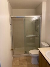 5372 Hidalgo St in Camarillo, CA - Building Photo - Building Photo