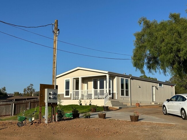property at 1334 Keyes Rd