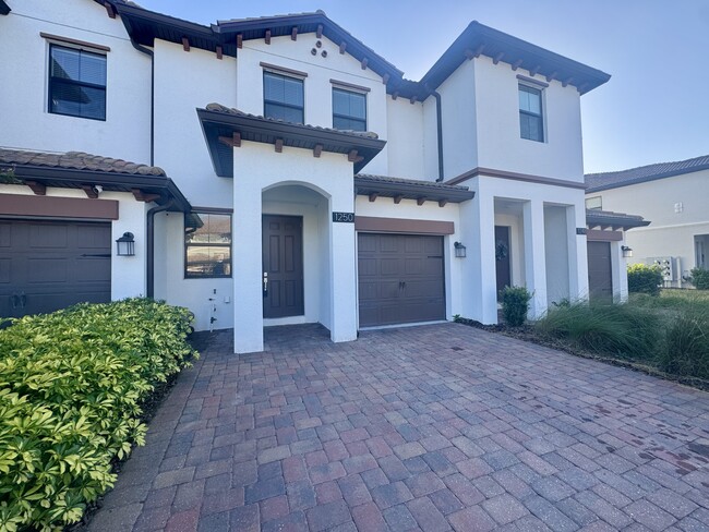 1250 Royal St. George Blvd in Davenport, FL - Building Photo - Building Photo