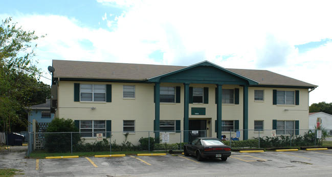 3618 Pearl Ave in Tampa, FL - Foto de edificio - Building Photo