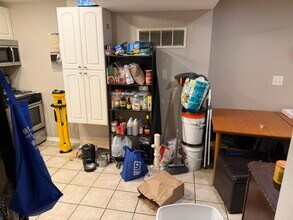 1304 N Campbell Ave, Unit G in Chicago, IL - Foto de edificio - Building Photo