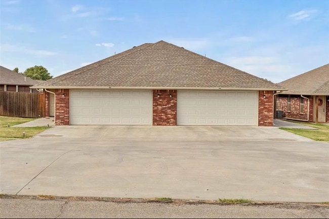 property at 1609 Lawter