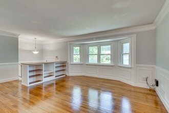 5515 Helmont Dr in Oxon Hill, MD - Building Photo - Building Photo