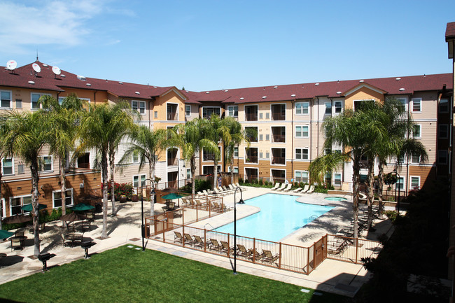 Avery Fresno