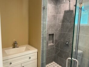 824 Coronado Ter, Unit 826 in Los Angeles, CA - Building Photo - Building Photo