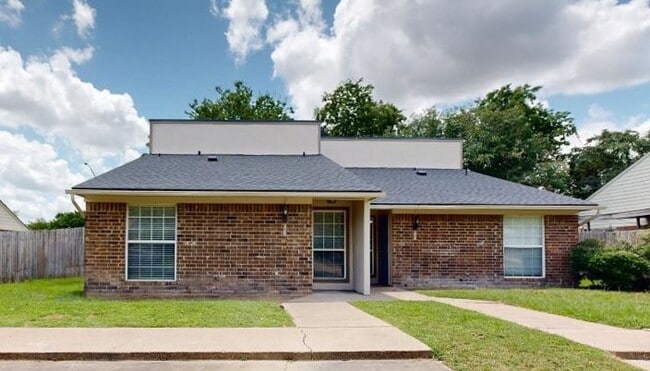 property at 304 Amherst Ct