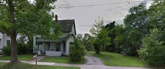 1508 E Michigan Ave in Kalamazoo, MI - Building Photo
