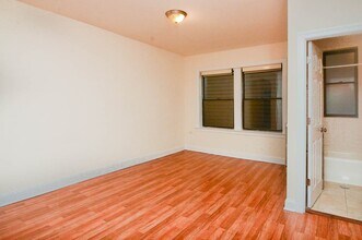 1742 N Humboldt Blvd in Chicago, IL - Building Photo - Building Photo
