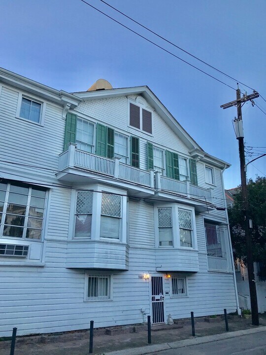 1438 Pleasant St in New Orleans, LA - Building Photo