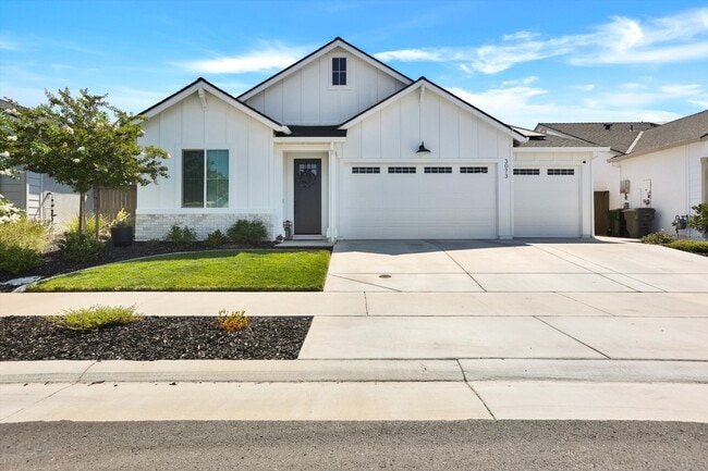 property at 3073 Bramblewood Way
