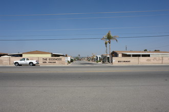 6000 E Brundage Ln in Bakersfield, CA - Building Photo - Building Photo