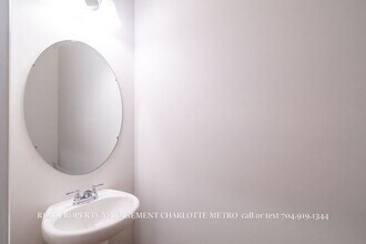 6037 Jasmine Br Rd in Charlotte, NC - Building Photo - Building Photo