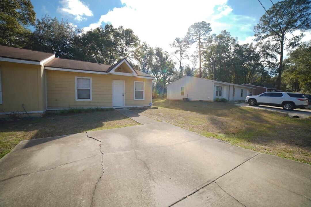 6315 S Placid Pl in Tallahassee, FL - Building Photo