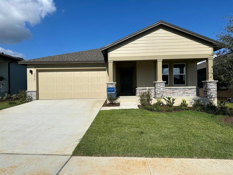 2210 Raven Rdg Rd in Minneola, FL - Building Photo