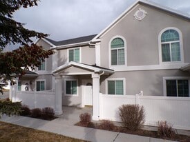 1464 S Silver Maple Ct in Payson, UT - Building Photo