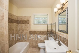 1950 Farris Dr in Decatur, GA - Building Photo - Building Photo