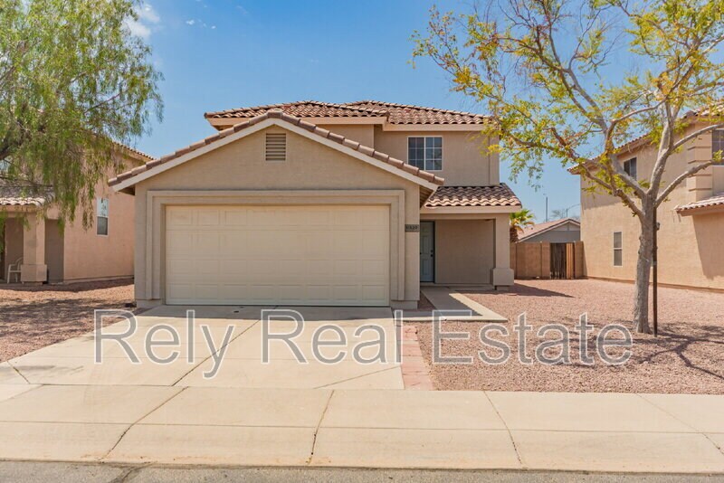 11529 W Paradise Dr in El Mirage, AZ - Building Photo