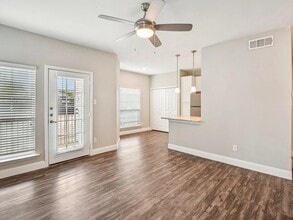 4211 Clay Hill Dr in Houston, TX - Building Photo - Building Photo