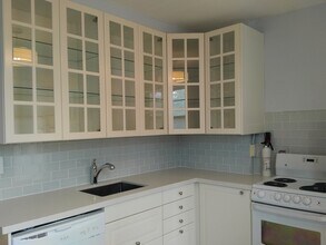 885 Davenport Rd in Toronto, ON - Building Photo - Building Photo