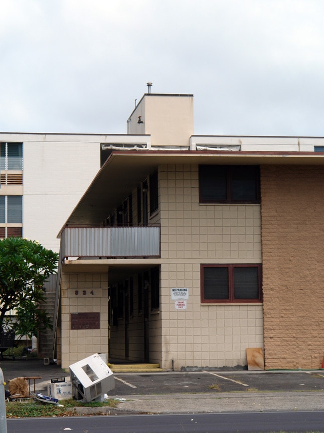 824 University Ave in Honolulu, HI - Building Photo - Building Photo