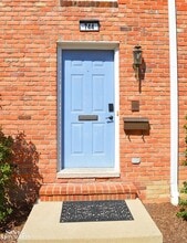 744 Trombley Rd in Grosse Pointe Park, MI - Building Photo - Building Photo