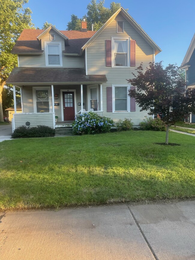 40 E 16th St, Unit 2